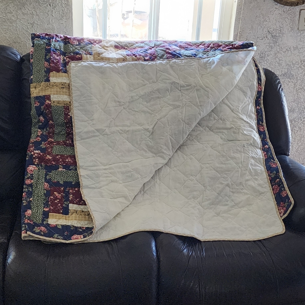 Quilt - Picture 4 of 7